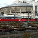 DSC16023  Devant l'Amsterdam Arena (stade du Ajax Amsterdam) passent deux 189 de la DB en UM