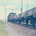 CFF Ae47  UM d'Ae 4/7 avec train de marchandise, probablement entre Gland et Gilly-Bursinel, milieu des années 80 (scan de négatif)