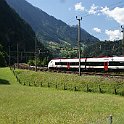 DSC27472  Celui-ci sort de l'ancienne gare d'Amsteg-Silenen