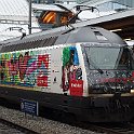 DSC21246  Re 460 099-5 avec ses dessins d'enfants à Bern. (IC Interlaken - Basel SBB)