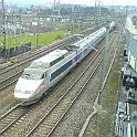 DSC00708  TGV près de la bifurcation de Löchligut. Pendant les travaux sur la ligne Bern-Neuchâtel, le Bern-Paris passait par Biel/Bienne