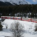 DSC26191  Une Allegra avec un Bernina Express près de Punt Muragl