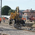 Pelleteuse route-rail hors des rails