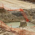 Emplacement de la future passerelle entre les deux quais avec beaucoup d'eau