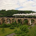 Le train dans son ensemble sur le viaduc de Rümligen