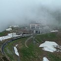 Station supérieure dans le brouillard