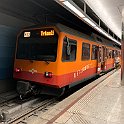 S10 en gare de Zürich. On voit bien le pantographe décentré des rames de l'Uetliberg