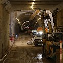 Entre la partie en tranchée couverte et en tunnel se trouvent les installations pour l'évacuation des matériaux d'excavation