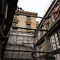 La bâtiment a été vidé, car il abritera une des sorties du sous-sol de la place de la gare